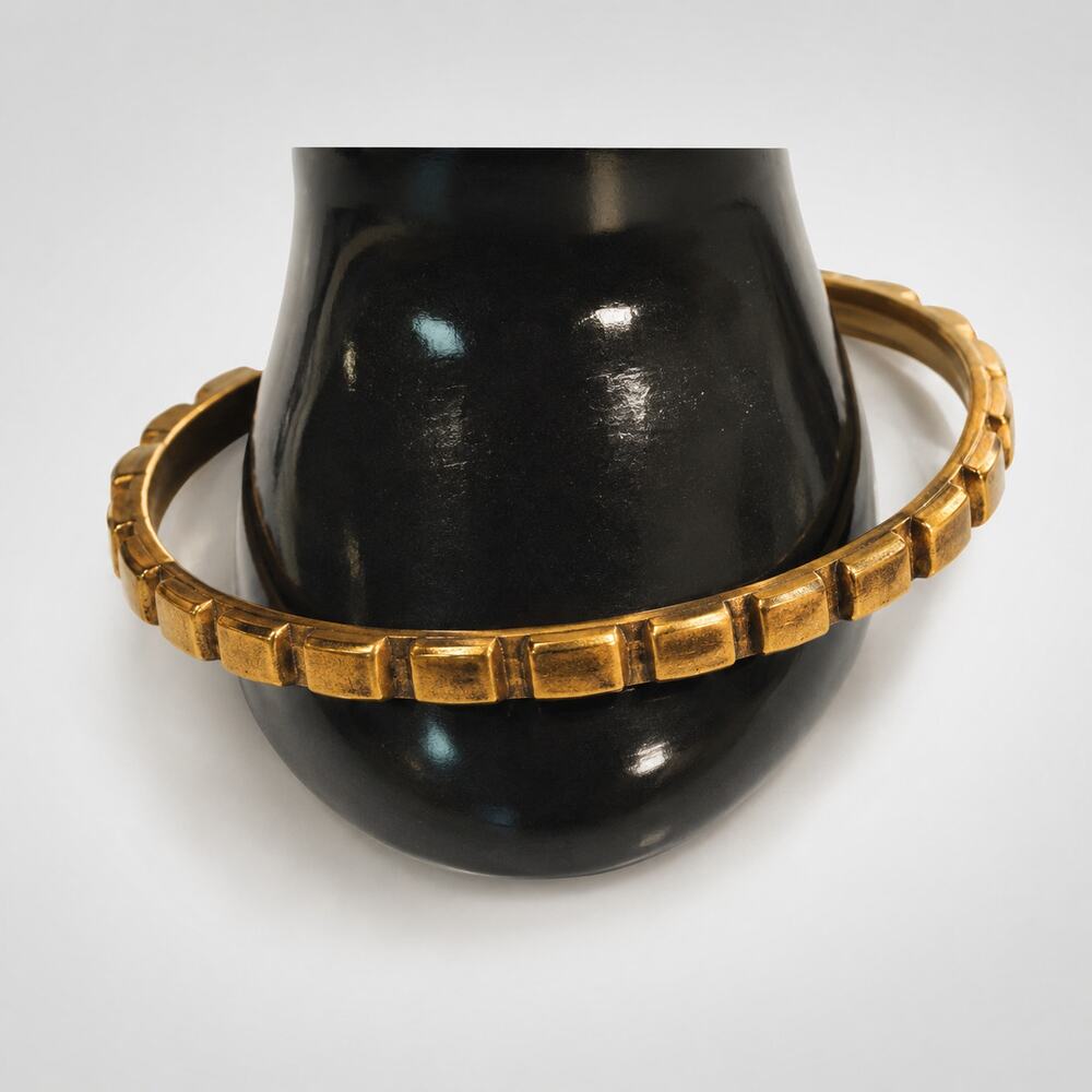 Vintage Brass Bangle Bracelet Scalloped Edge Statement Jewelry bn-1